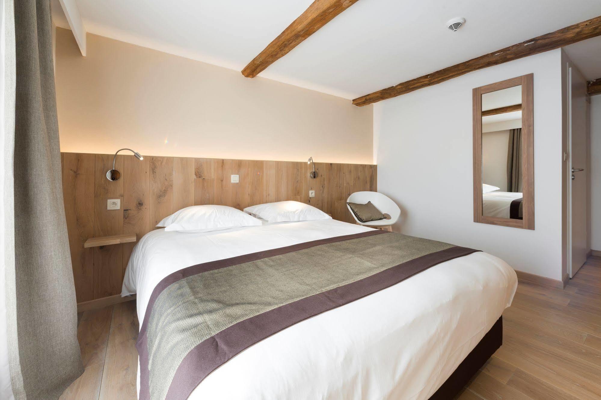 Hotel Le Fournil Redu Zewnętrze zdjęcie